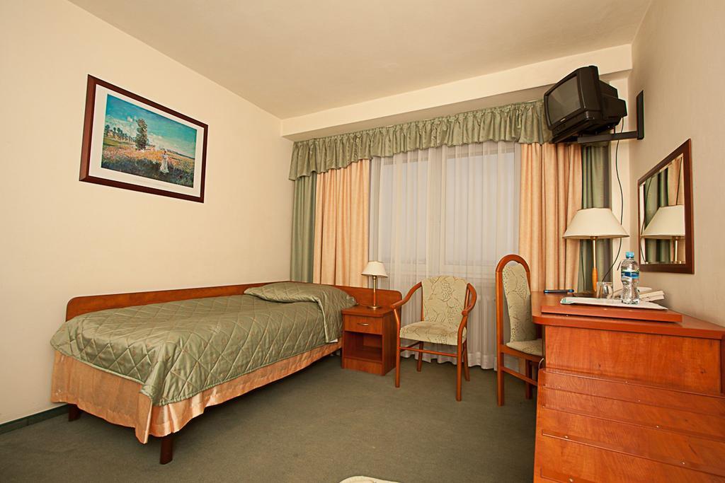 Hotel Accademia Ostrowiec Świetokrzyski Quarto foto